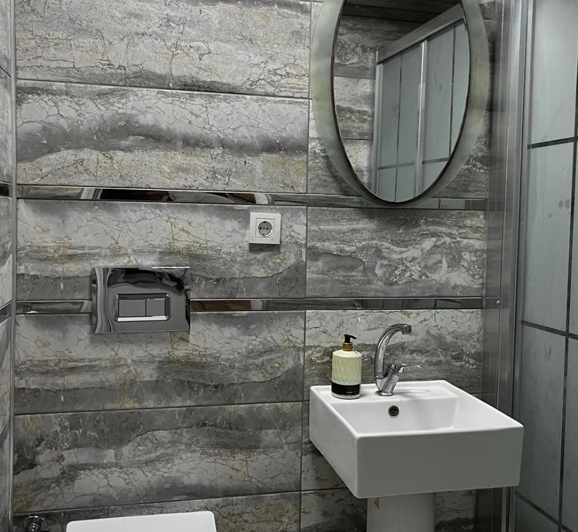 Invivo Hotel Измир