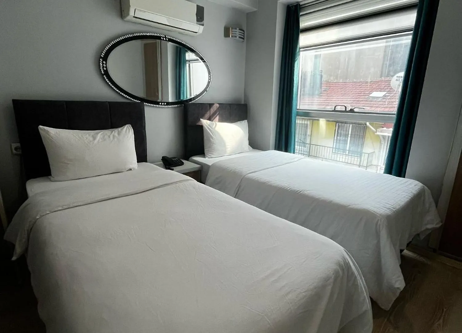 Invivo Hotel Измир